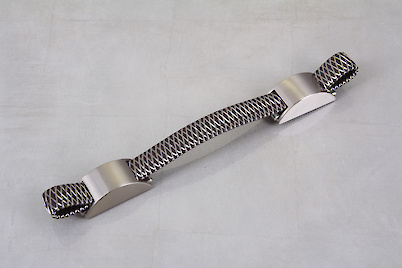 Мебельная ручка Giusti РГ 233 WMN400.W32.03A1 никель/коричневый