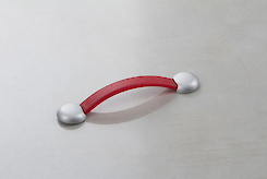 Мебельная ручка Poliplast РП-16/128 резиновая красная