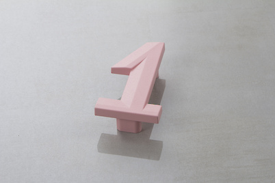 Мебельная ручка цифра 