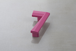 Мебельная ручка Poliplast в виде цифры 