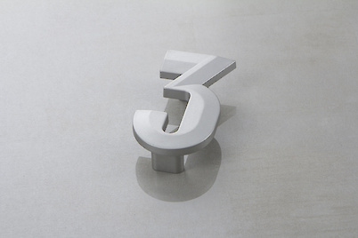 Мебельная ручка цифра 