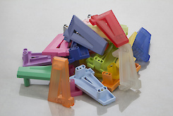 Мебельная ручка Poliplast в виде цифры 