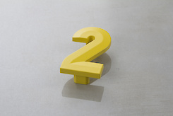 Мебельная ручка Poliplast в виде цифры 