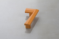 Мебельная ручка Poliplast в виде цифры 