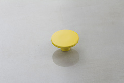 Мебельная ручка Poliplast РП-24 глянцевая желтая