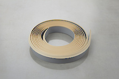 Уплотнитель щелевой ванильный 4,2м