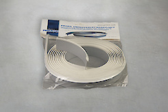 Уплотнитель щелевой белый 4,2м