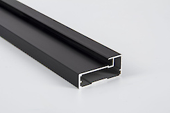 Фасадный профиль алюминиевый М4 черный с брашированной текстурой