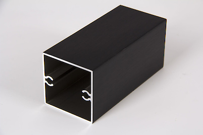 Труба квадратная алюминиевая 45x45x1.5мм с приливом L=5950 мм черный Brush