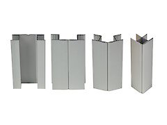 Уголок регулируемый Scilm для пластикового цоколя H=100 под алюминий 