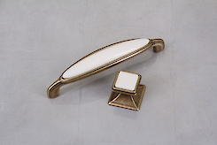 Мебельная ручка Giusti РГ 409 M55.01.00.D1G старое золото + слоновая кость