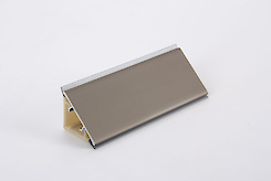 Отбортовка вставка алюмінієва H=30мм L=4200мм коньяк