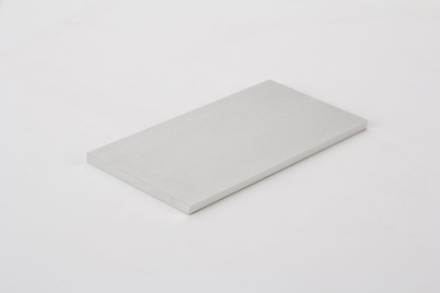 Полоса алюминиевая анодированная 50x4мм L=5950 мм алюминий Brush (серебро Brush)