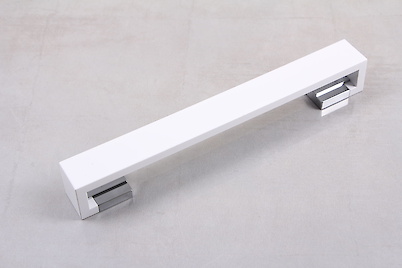 Меблева ручка Poliplast РП-32/160 білий матовий