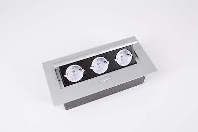 Вбудована розетка GTV SCHUKO горизонтальна на 3 вилки, алюміній (вбудований подовжувач)