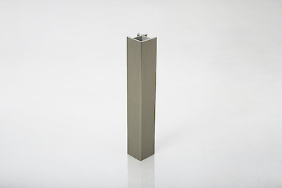 Куточок універсальний 90°Scilm до пластикового цоколю H=150 під нержавійку